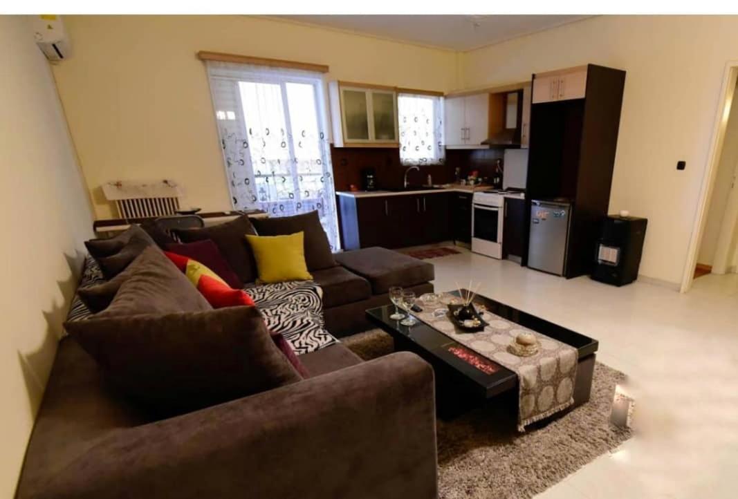 Appartamento Athens Beauty 5 Minutes From Attractions Esterno foto